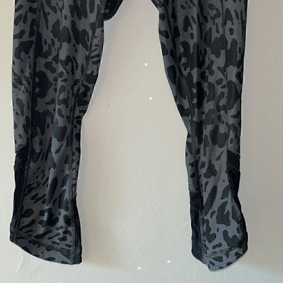 Lululemon Just Breathe Gray & Back Leopard Print Mesh Panel Crop Legging 4 - Picture 5 of 11